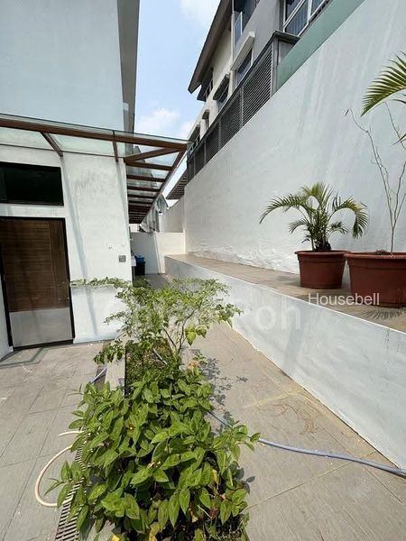 6 Bed Semi-Detached House (Landed) for Rent in  Wak Hassan Place, S$ 11,800 /月, 7,335 sqft, 有地 - Semi-Detached House