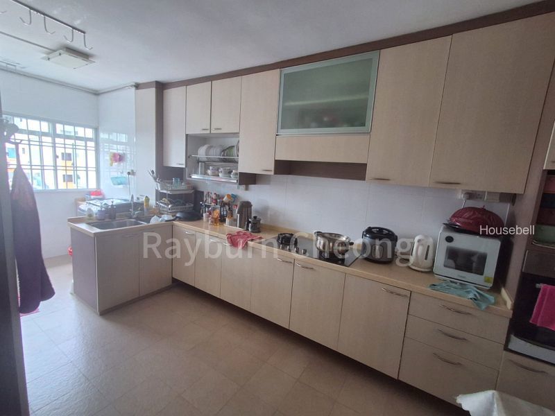 165 Tampines Street 12, S$ 880,000, 1,442 sqft, HDB - 5 Generic