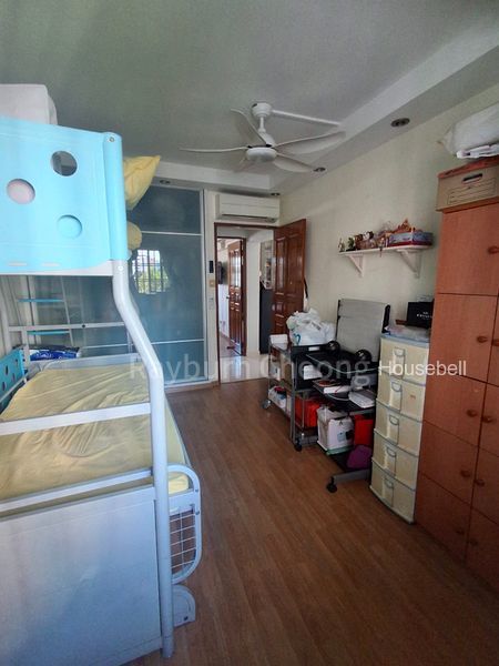 165 Tampines Street 12, S$ 880,000, 1,442 sqft, HDB - 5 Generic