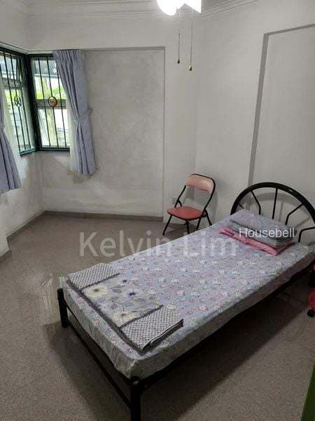 383A Bukit Batok West Avenue 5, S$ 800 /mo, 90 sqft, HDB - 4 A