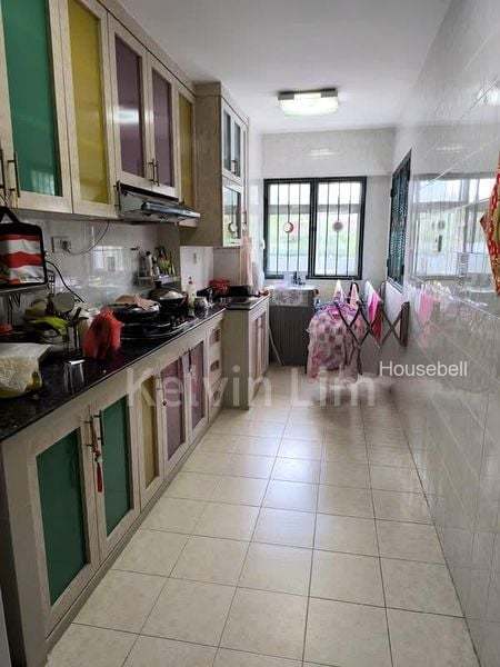 383A Bukit Batok West Avenue 5, S$ 800 /mo, 90 sqft, HDB - 4 A