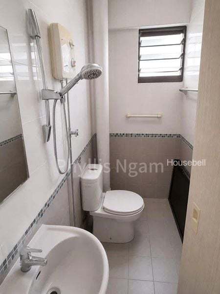 725 Yishun Street 71, S$ 3,100 /mo, 797 sqft, HDB - 3 A