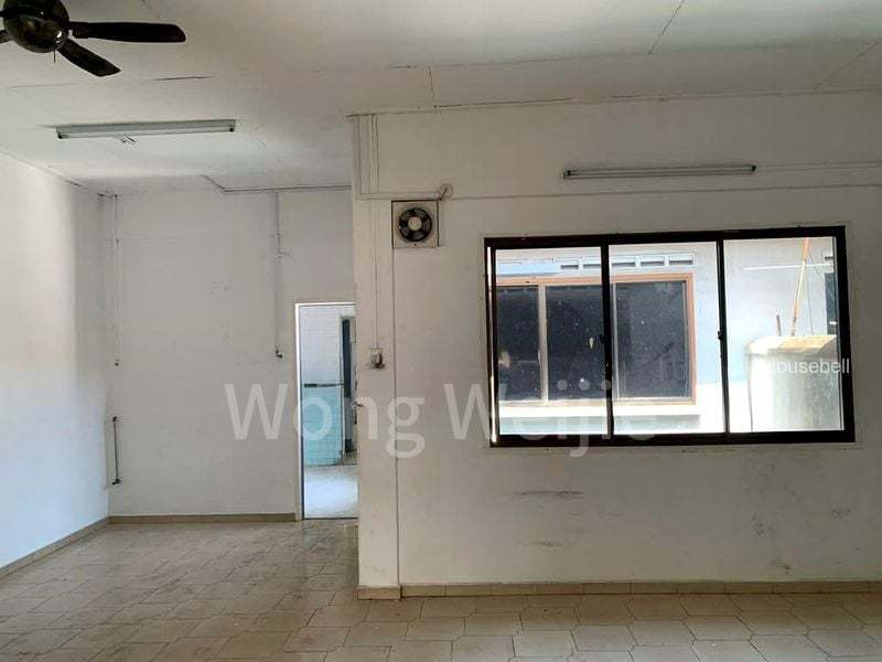 4 Bed Walk-up Apartment (Condo) for Sale in  Changi Road, S$ 1,700,000, 1,323 sqft, 公寓 - Walk-up