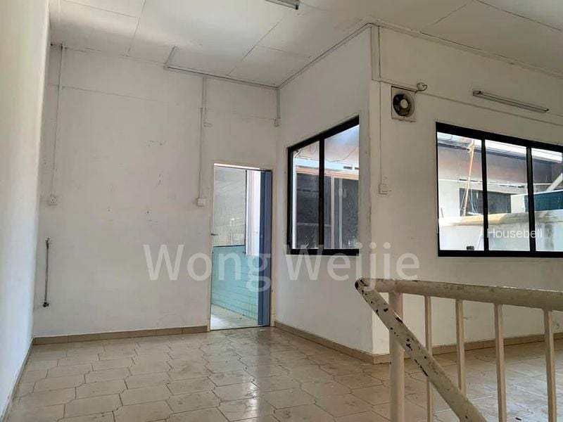 4 Bed Walk-up Apartment (Condo) for Sale in  Changi Road, S$ 1,700,000, 1,323 sqft, 公寓 - Walk-up