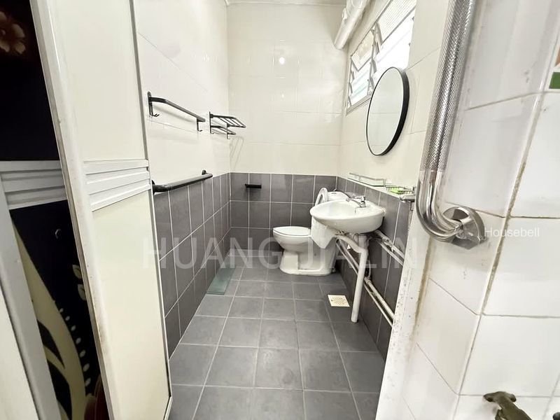 180 Pasir Ris Street 11, S$ 3,800 /月, 1,100 sqft, 组屋 - 5 A