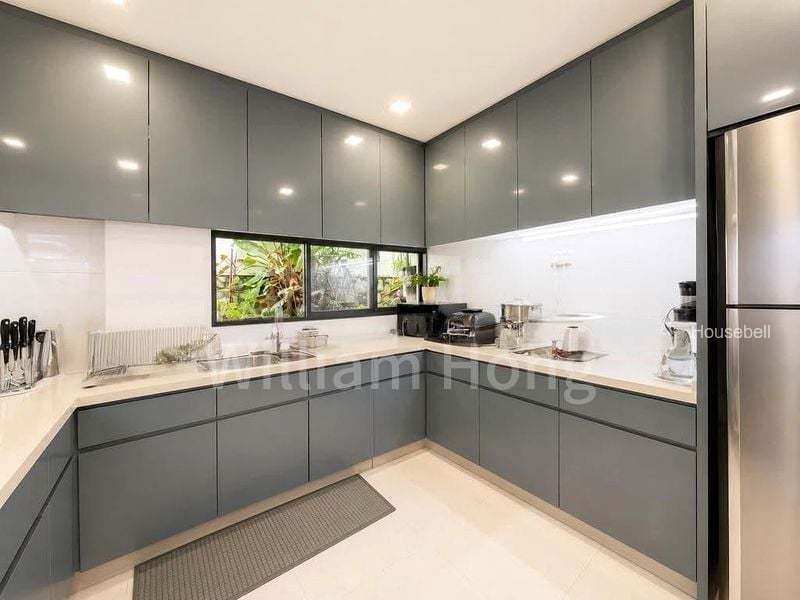 6 Bed Corner Terrace (Landed) for Sale in  Jalan Rindu(4)