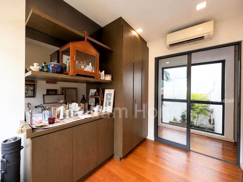 6 Bed Corner Terrace (Landed) for Sale in  Jalan Rindu, S$ 7,280,000, 4,854 sqft, 有地 - Corner Terrace