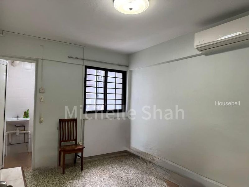 332 Ang Mo Kio Avenue 1, S$ 400,000, 732 sqft, HDB - 3 NG