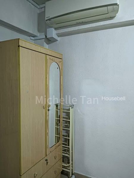 474 Ang Mo Kio Avenue 10, S$ 850 /mo, 120 sqft, HDB - 3 NG