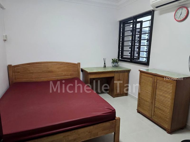 474 Ang Mo Kio Avenue 10, S$ 850 /mo, 120 sqft, HDB - 3 NG