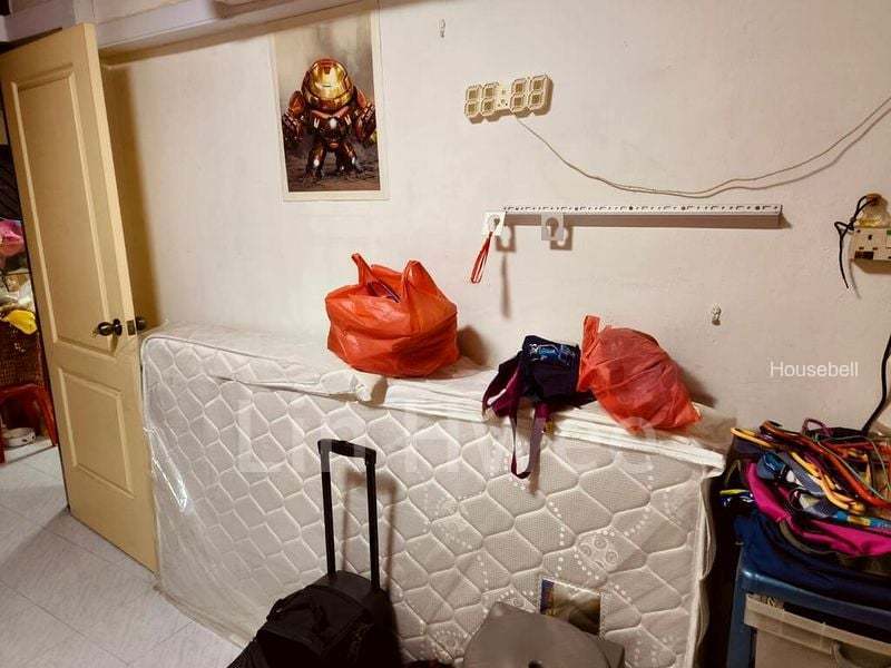 176 Bishan Street 13, S$ 950 /月, 70 sqft, 组屋 - 3 NG