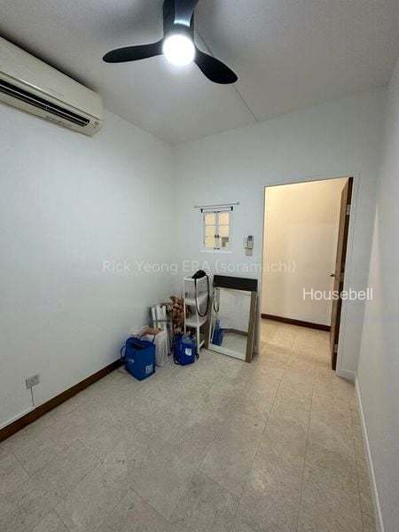 Lakeholmz, S$ 1,280 /月, 100 sqft, 公寓 - Condominium