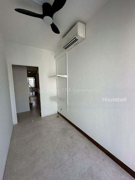 Lakeholmz, S$ 1,280 /月, 100 sqft, 公寓 - Condominium