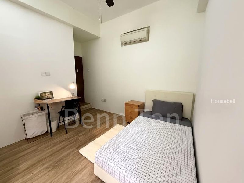Dover Parkview, S$ 1,050 /mo, 150 sqft, Condos - Condominium