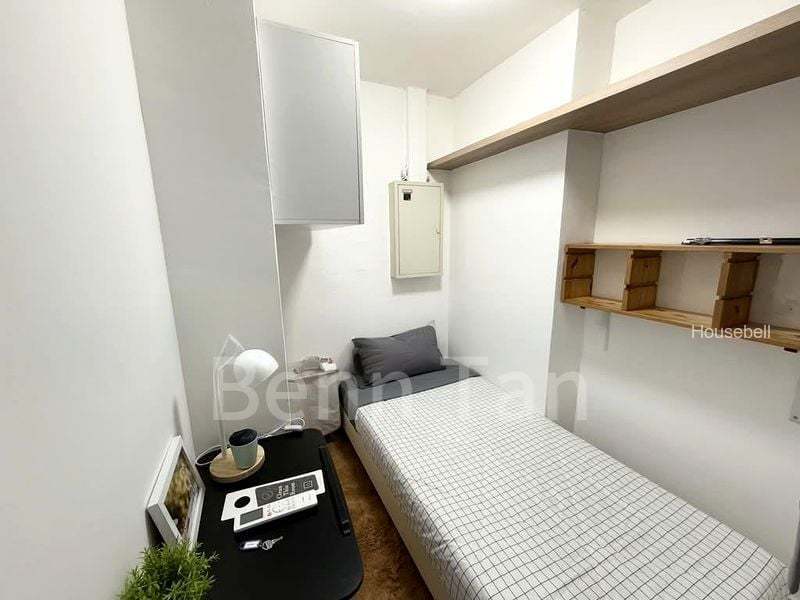 Dover Parkview, S$ 1,050 /mo, 150 sqft, Condos - Condominium