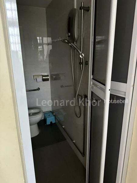 107 Jalan Bukit Merah(1)