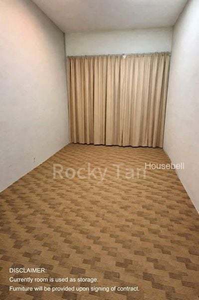 Walk-up for Room Rent: Tanjong Katong Road, S$ 990 /月, 300 sqft, 公寓 - Walk-up