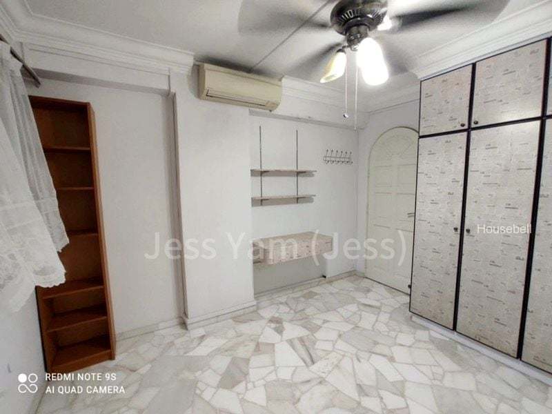 170 Woodlands Street 11, S$ 950 /mo, 1,388 sqft, HDB - Unknown