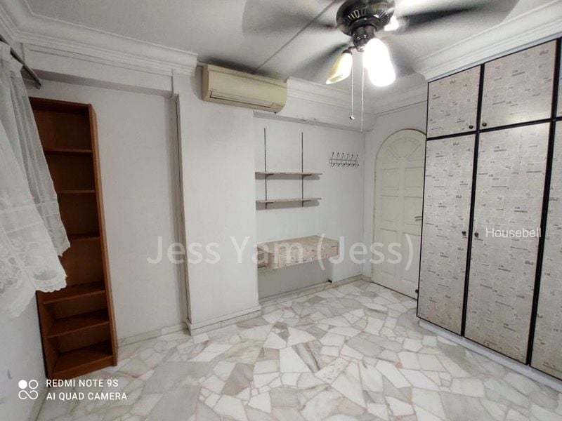 170 Woodlands Street 11, S$ 950 /mo, 1,388 sqft, HDB - Unknown
