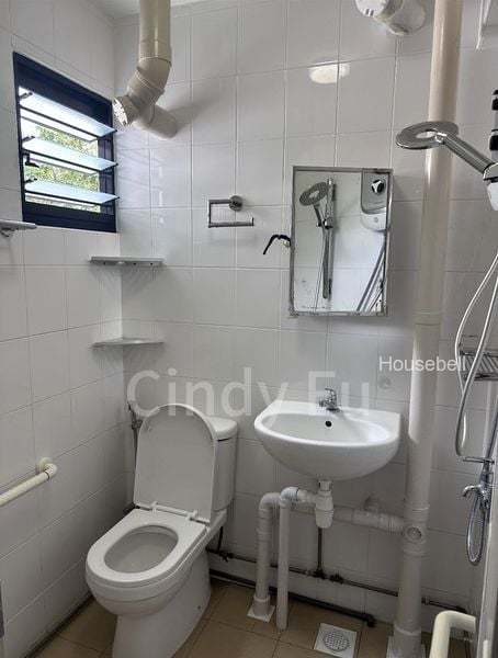 Master Room (HDB) for Rent in  51 Kent Road(6)