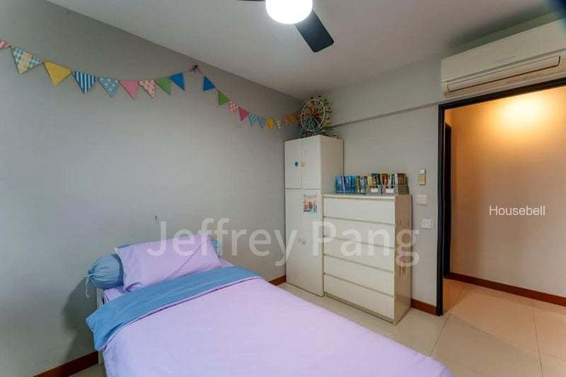 5 Room (5I) HDB for Sale in  217D Sumang Walk(2)