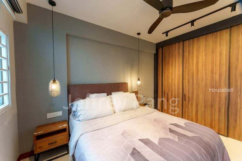 5 Room (5I) HDB for Sale in  217D Sumang Walk(3)