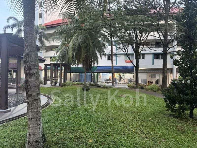 304 Jurong East Street 32, S$ 3,300 /mo, 1,012 sqft, HDB - 4 NG