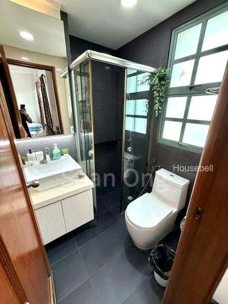 Gold Coast Condo, S$ 2,400 /月, 180 sqft, 公寓 - Condominium