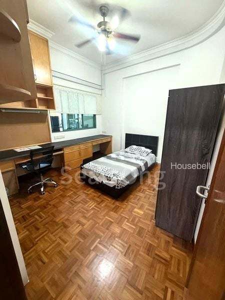 Gold Coast Condo, S$ 2,400 /月, 180 sqft, 公寓 - Condominium