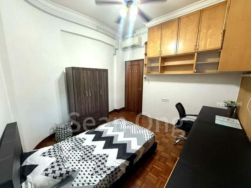 Gold Coast Condo, S$ 2,400 /月, 180 sqft, 公寓 - Condominium
