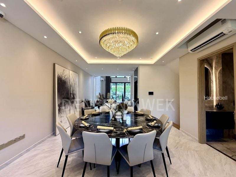 6 Bed Terraced House (Landed) for Sale in  Shrewsbury Road(1)