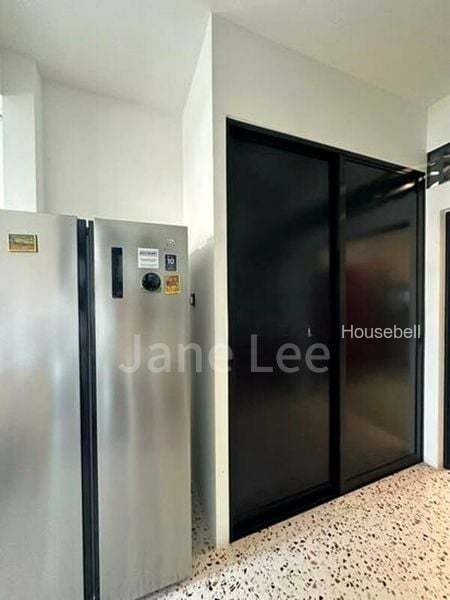 4 Bed Walk-up Apartment (Condo) for Sale in  319 Upper Paya Lebar Road, S$ 1,980,000, 1,250 sqft, 公寓 - Walk-up