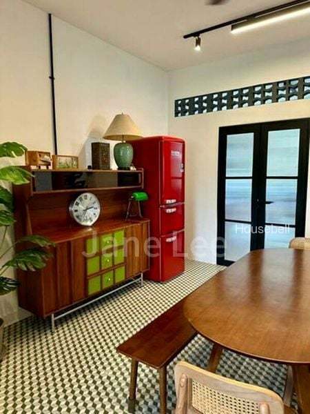 4 Bed Walk-up Apartment (Condo) for Sale in  319 Upper Paya Lebar Road, S$ 1,980,000, 1,250 sqft, 公寓 - Walk-up