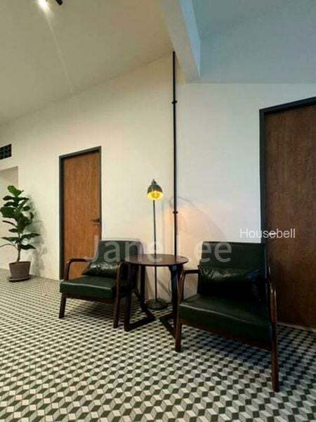 4 Bed Walk-up Apartment (Condo) for Sale in  319 Upper Paya Lebar Road, S$ 1,980,000, 1,250 sqft, 公寓 - Walk-up