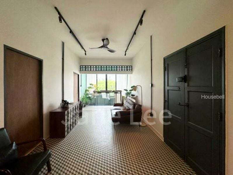 4 Bed Walk-up Apartment (Condo) for Sale in  319 Upper Paya Lebar Road, S$ 1,980,000, 1,250 sqft, 公寓 - Walk-up