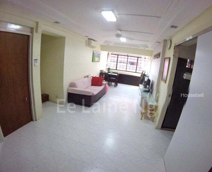 4-Room HDB for Room Rent: 81 Redhill Lane, S$ 1,150 /mo, 160 sqft, HDB - 4 A
