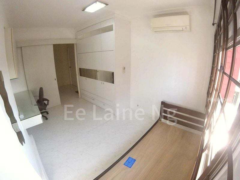4-Room HDB for Room Rent: 81 Redhill Lane(6)