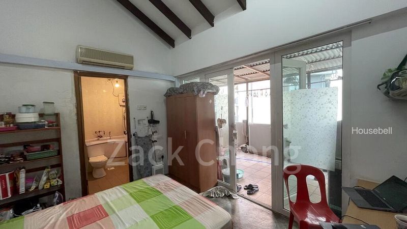 Walk-up for Room Rent: 783 Bukit Timah Road, Singapore 269760., S$ 1,999 /月, 300 sqft, 公寓 - Walk-up