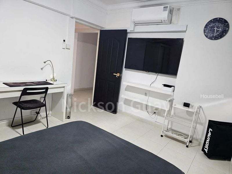 410 Jurong West Street 42(4)