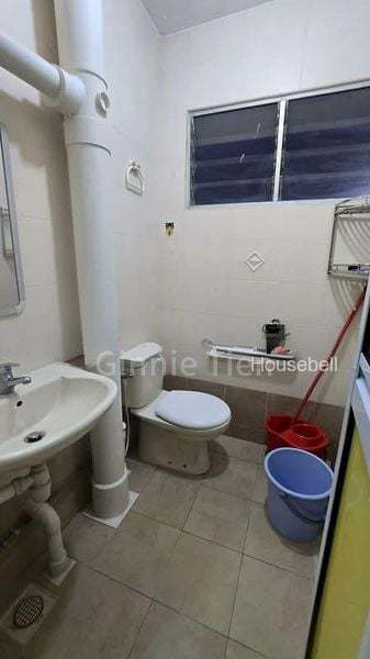 709 Yishun Avenue 5(5)