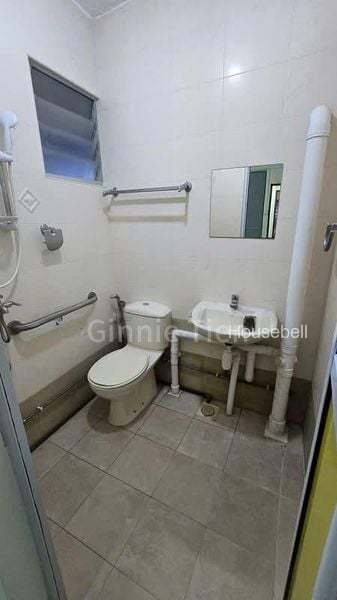 709 Yishun Avenue 5(6)