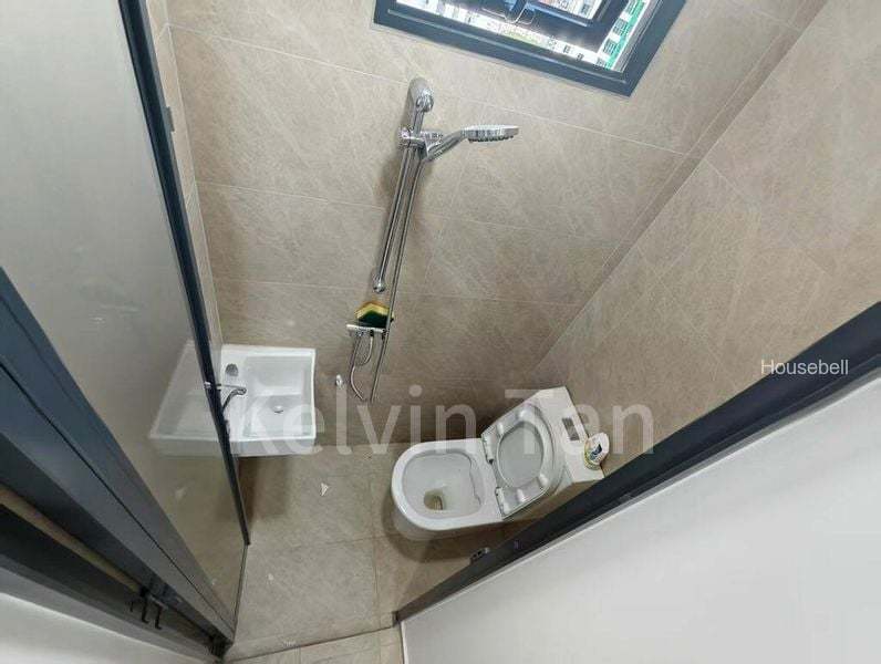 Piccadilly Grand, S$ 2,000 /mo, 100 sqft, Condos - Condominium