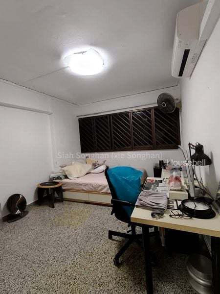 413 Commonwealth Avenue West, S$ 1,000 /mo, 200 sqft, HDB - 5 A