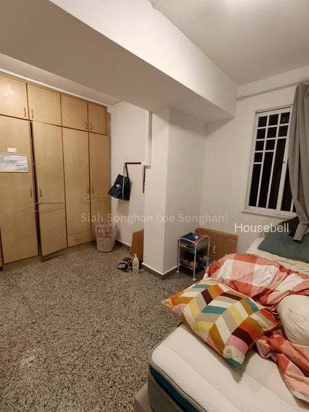 413 Commonwealth Avenue West, S$ 1,000 /mo, 200 sqft, HDB - 5 A