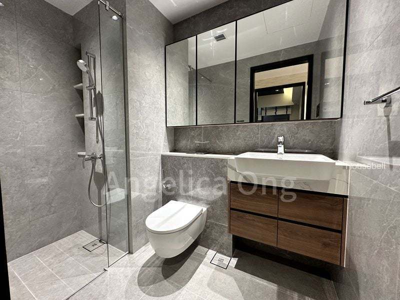 Blossoms By The Park, S$ 2,100,000, 721 sqft, Condos - Condominium
