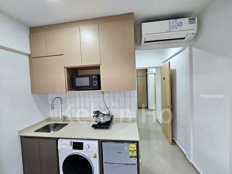 407 Ang Mo Kio Avenue 10, S$ 1,850 /mo, 135 sqft, HDB - 1 Room