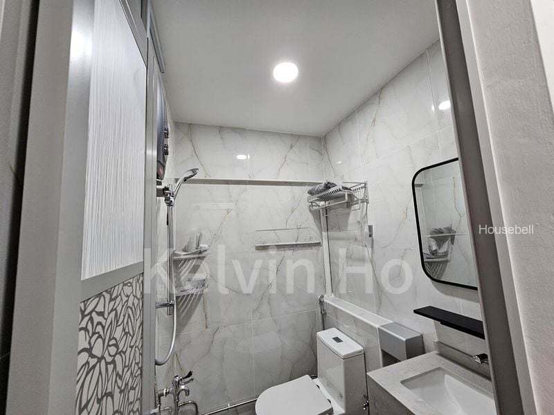 407 Ang Mo Kio Avenue 10, S$ 1,850 /mo, 135 sqft, HDB - 1 Room