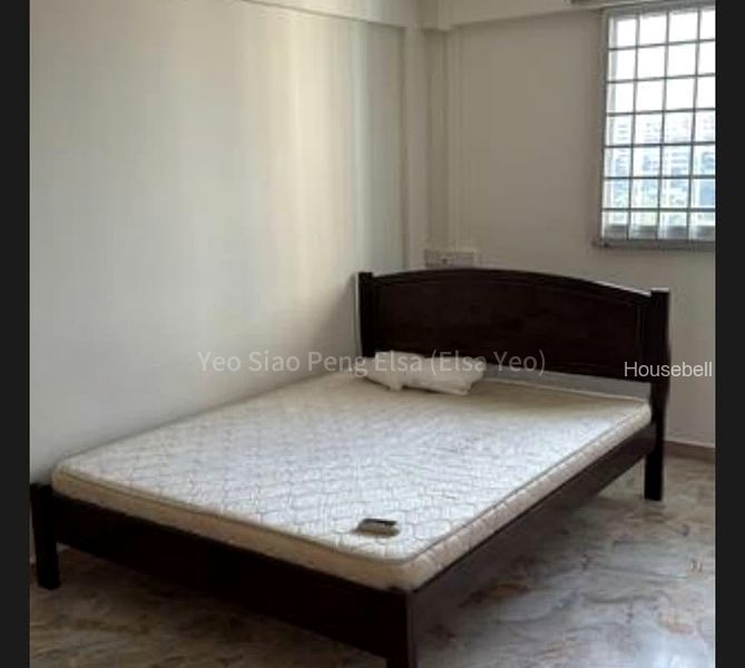 616 Hougang Avenue 8, S$ 850 /mo, 200 sqft, HDB - 4 NG