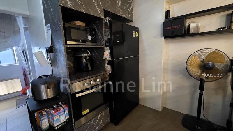846 Jurong West Street 81(5)