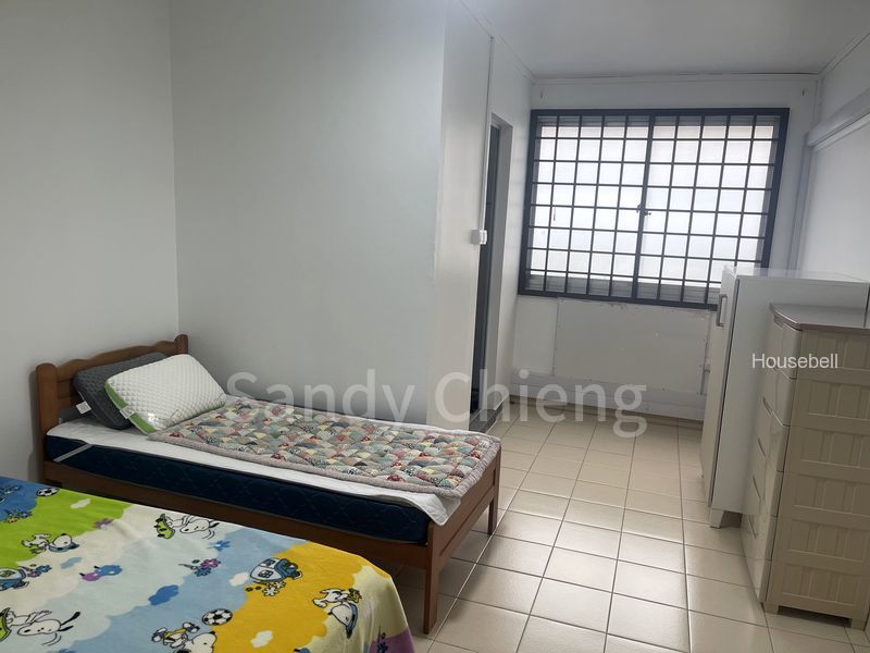 835 Jurong West Street 81(6)